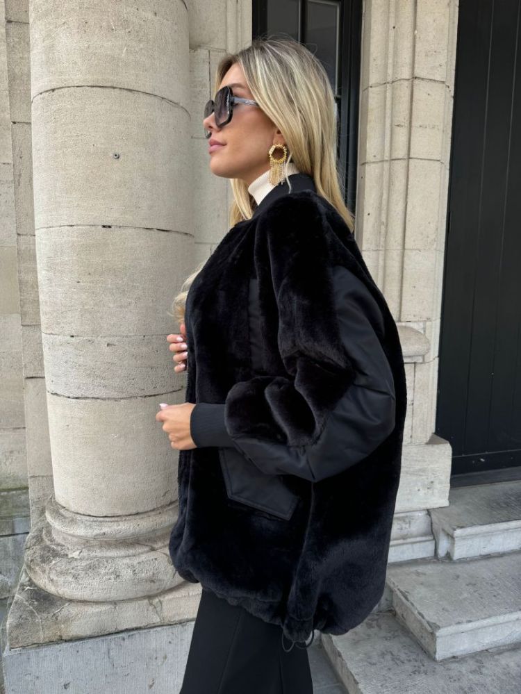  2000 BLACK