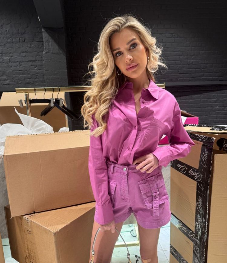  FUCSIA
