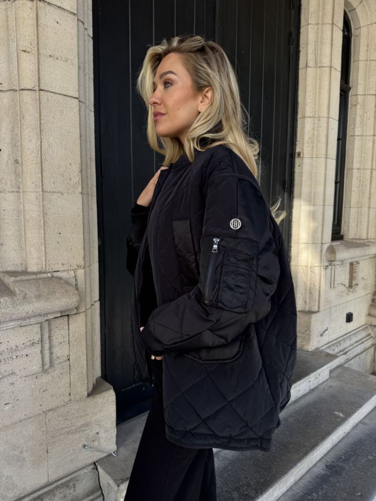  2000 BLACK