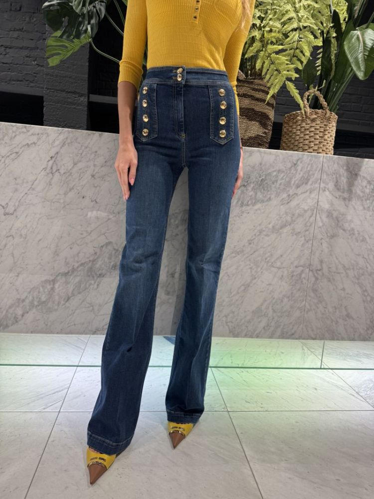 104 BLUE BLUE D