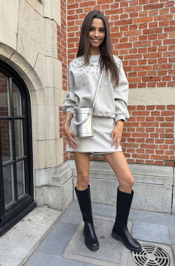  SILVER GREY