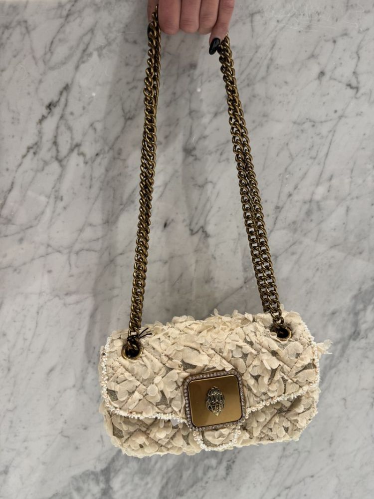  43 BEIGE