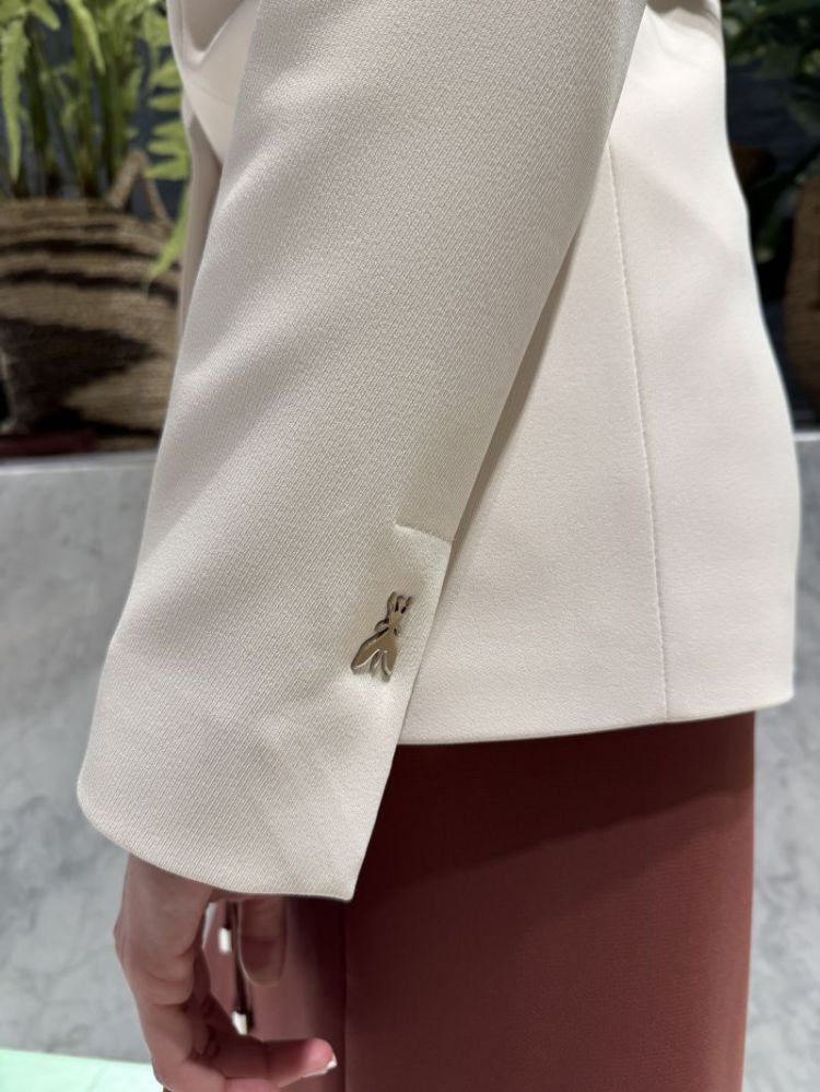  WARM IVORY