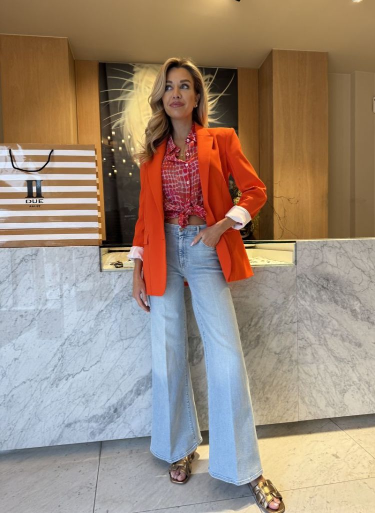  DEEP ORANGE