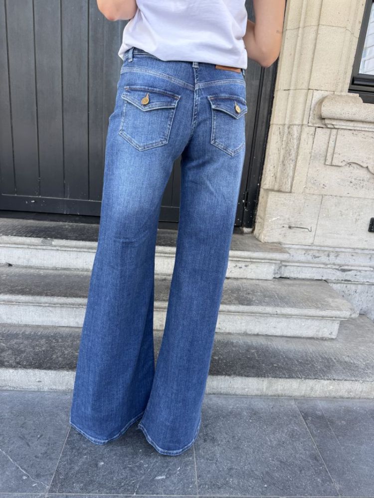  139 BLUE VINTAG