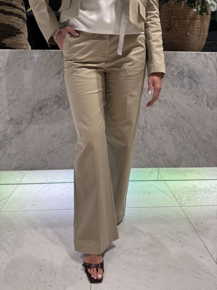  SAND BEIGE