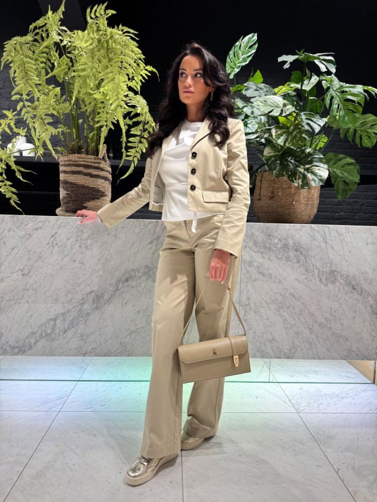  SAND BEIGE